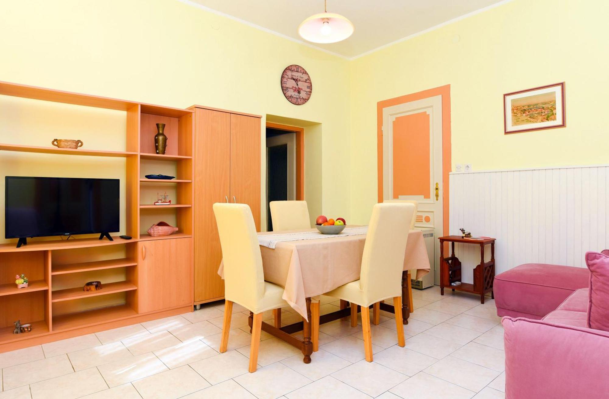 Apartmani Zupanic Koromačno Exteriör bild